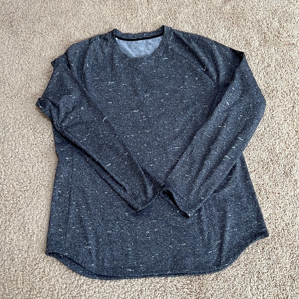 Lululemon Athletica grey mens long sleeve tee.